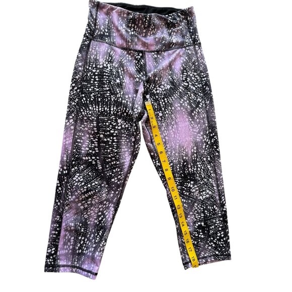 Pink & Black Patterned High-Waisted Capri Leggings Stretchy Fabric Womens Active - Picture 4 of 4
